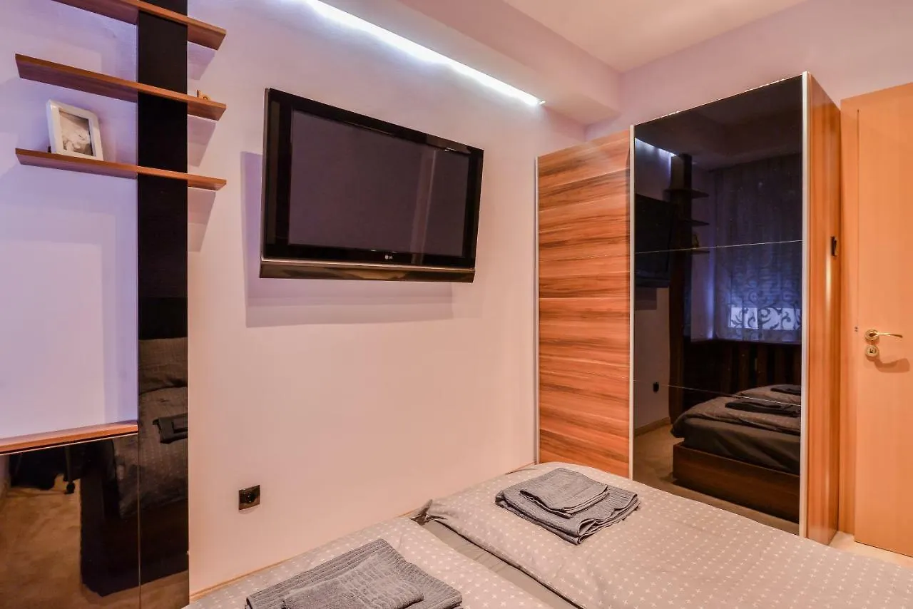 Extravaganzzo - Super Central One Bedroom Modern Apartment By Flat Mаnager Sofia Bulgaria